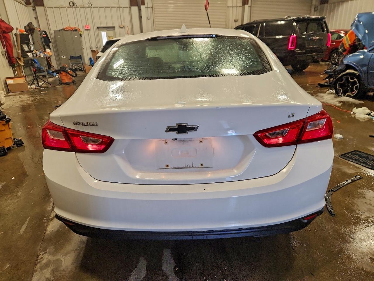 2016 CHEVROLET MALIBU LT photo 11
