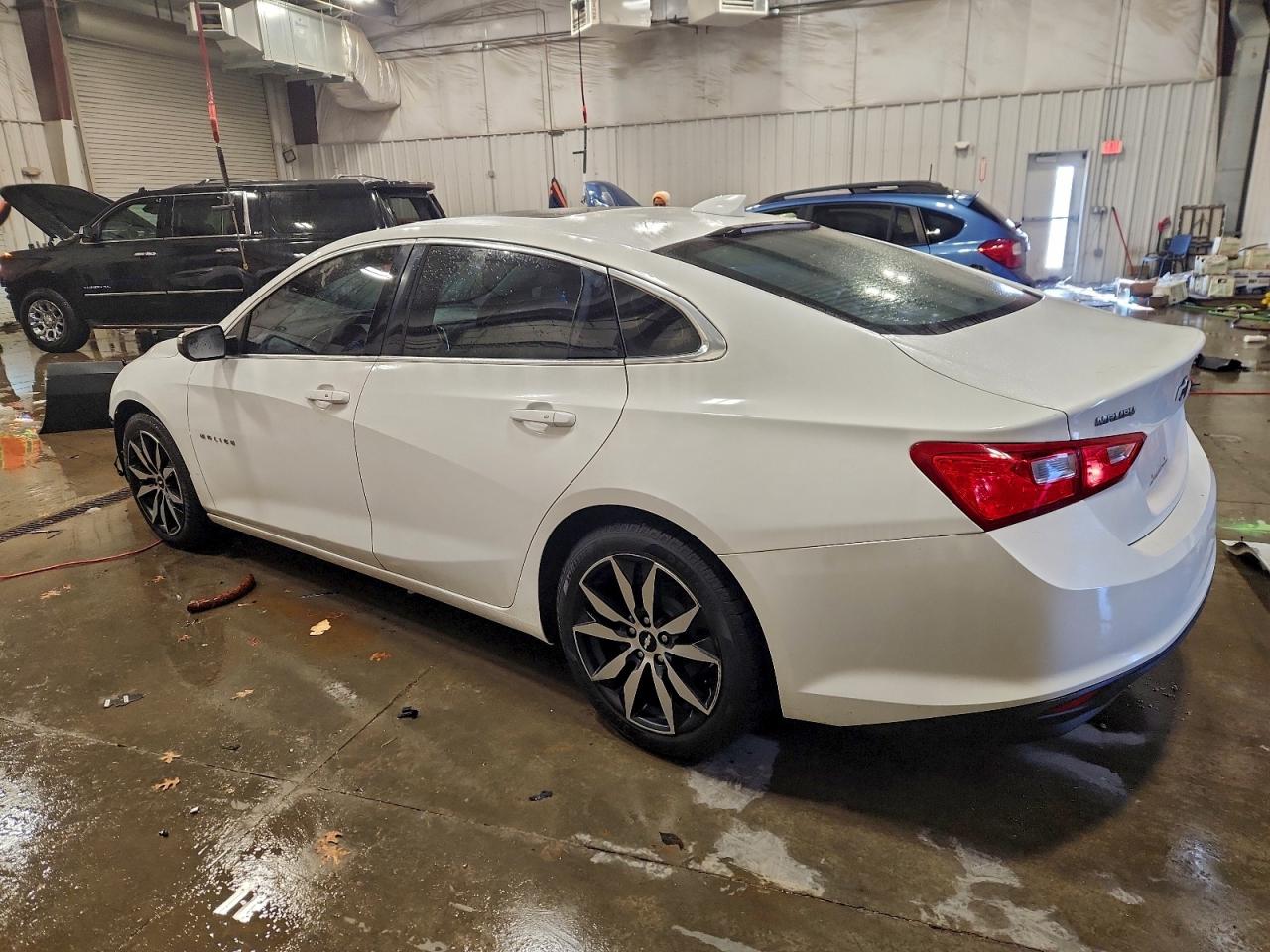 2016 CHEVROLET MALIBU LT photo 3