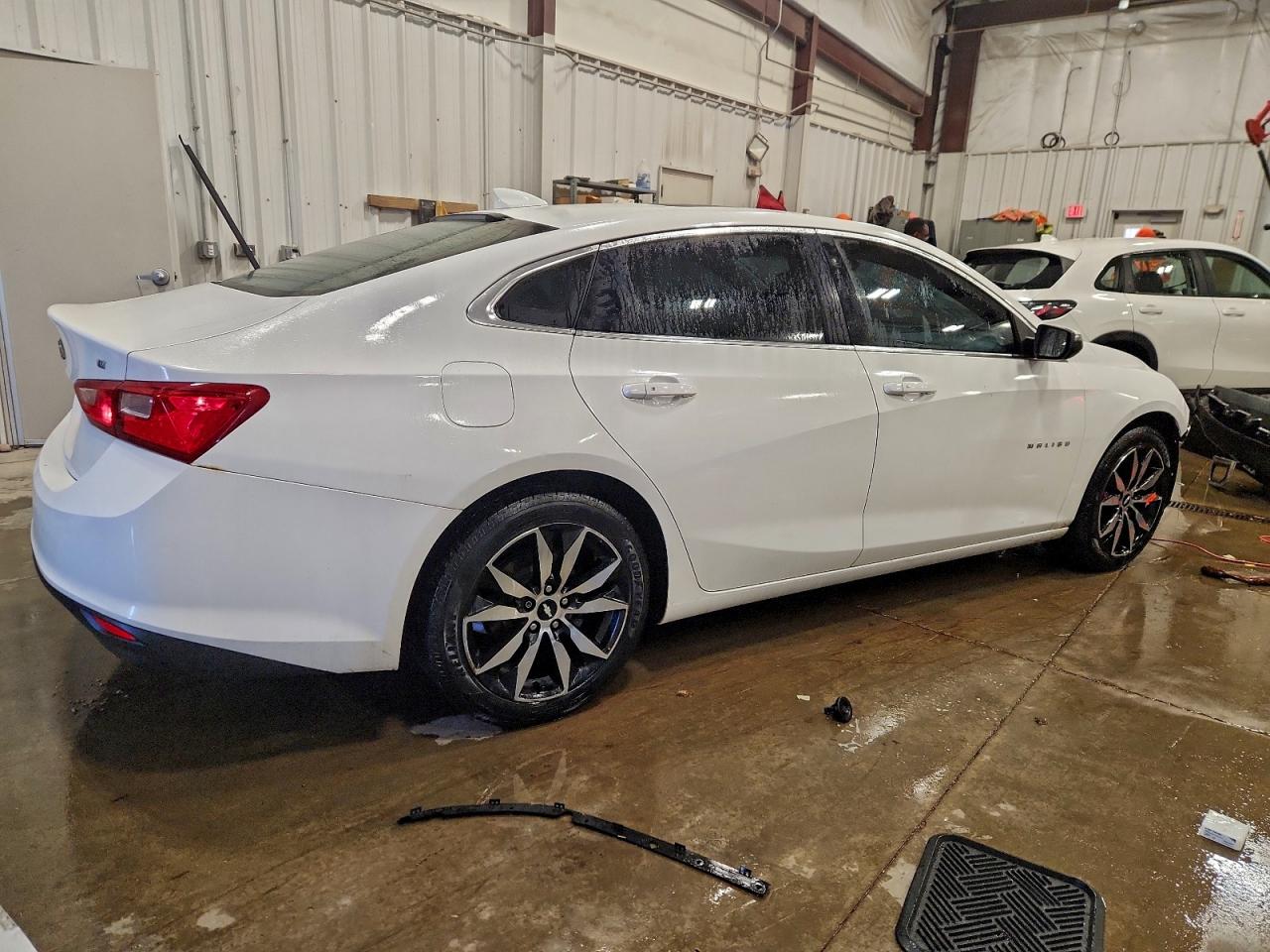 2016 CHEVROLET MALIBU LT photo 5