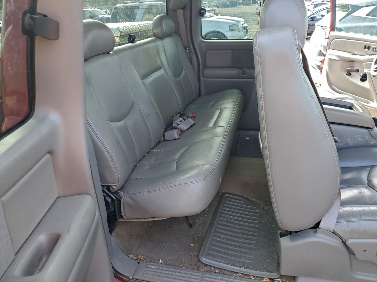 2004 CHEVROLET SILVERADO K1500 photo 10