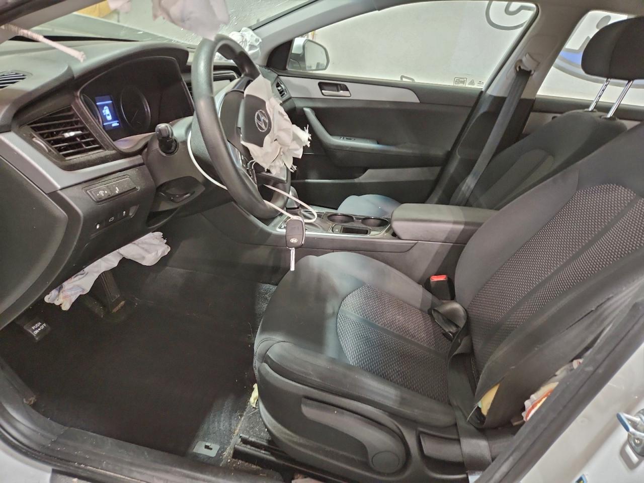 2018 HYUNDAI SONATA SE photo 7