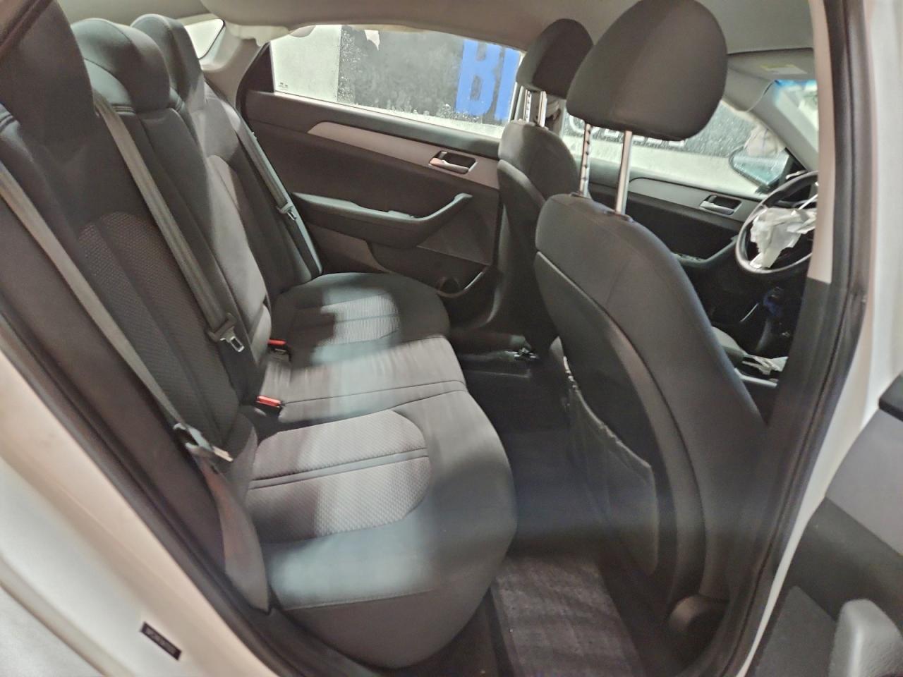 2018 HYUNDAI SONATA SE photo 10