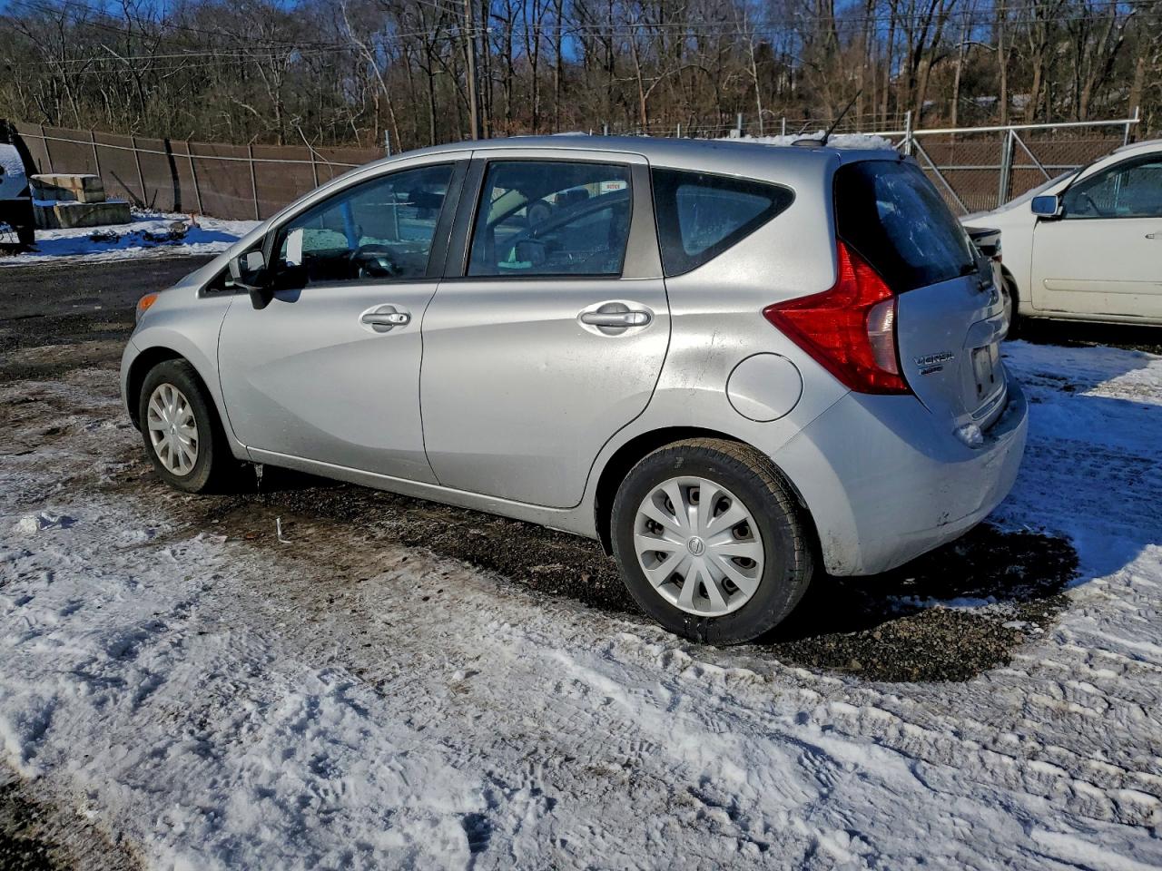 2016 NISSAN VERSA NOTE S photo 2