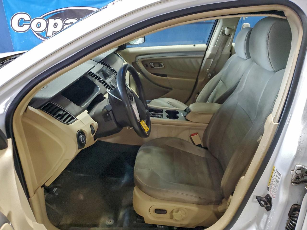 2015 FORD TAURUS SE photo 7