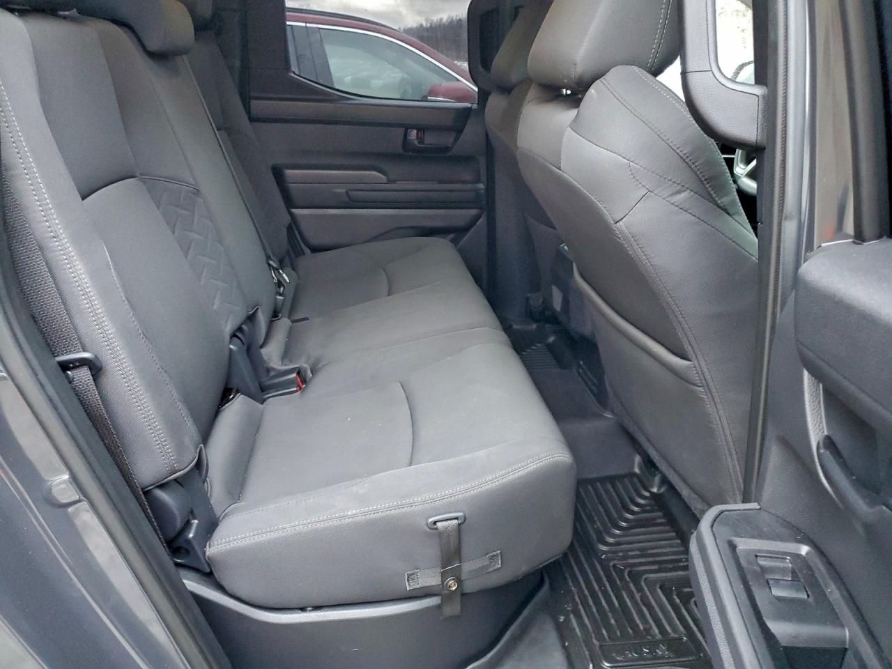 2025 TOYOTA TACOMA DOUBLE CAB photo 10