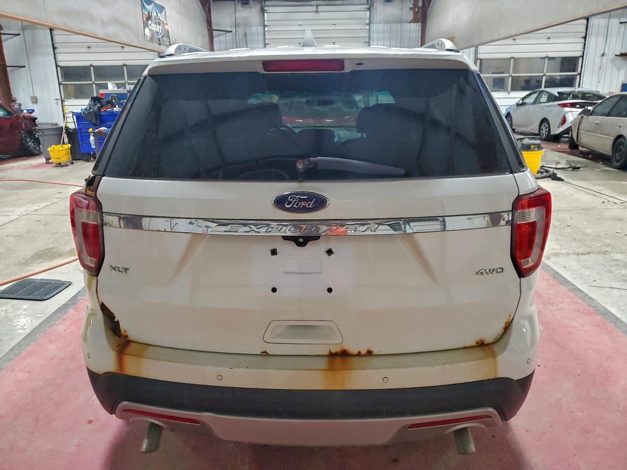 2016 FORD EXPLORER XLT photo 6