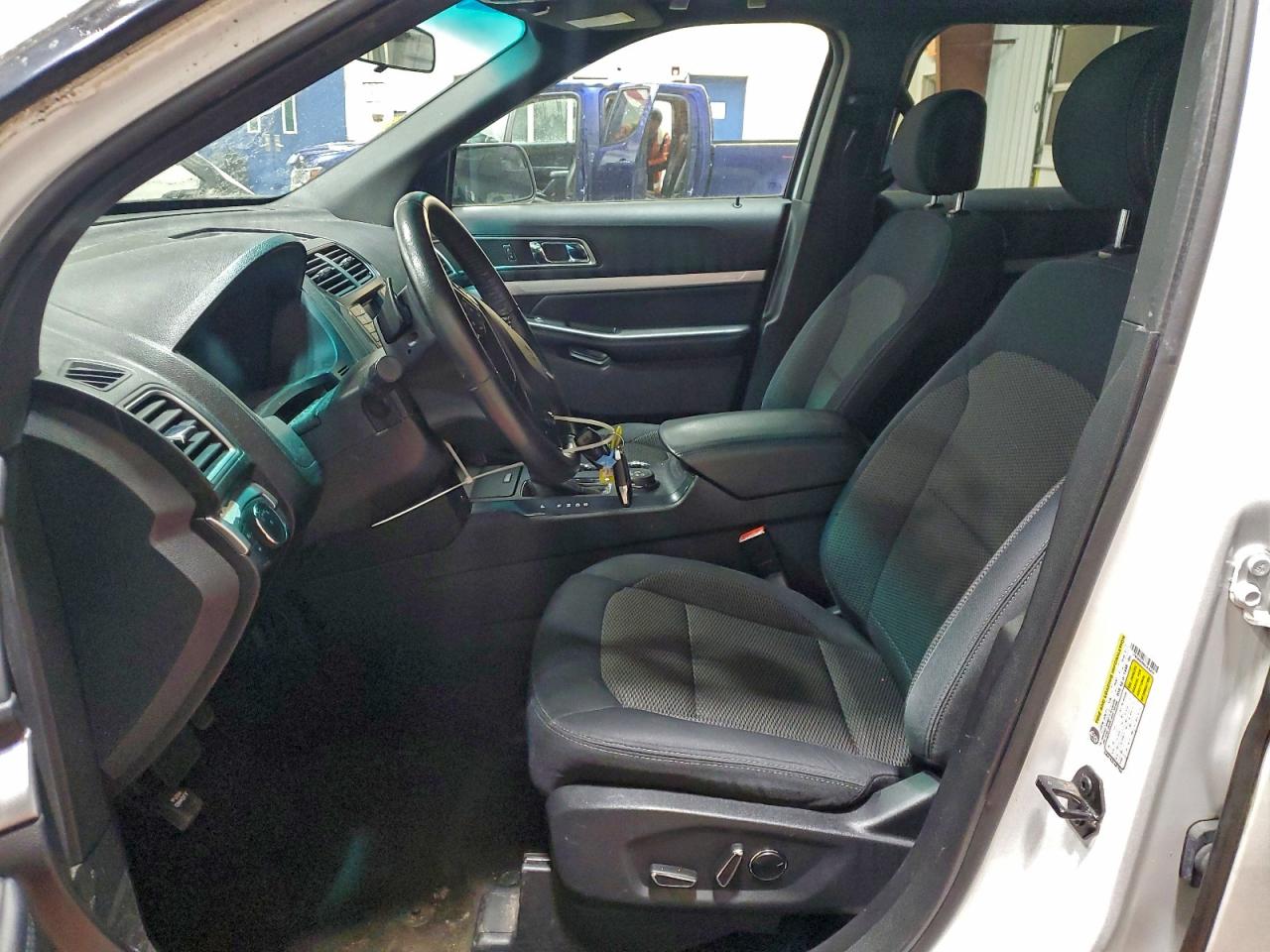 2016 FORD EXPLORER XLT photo 7