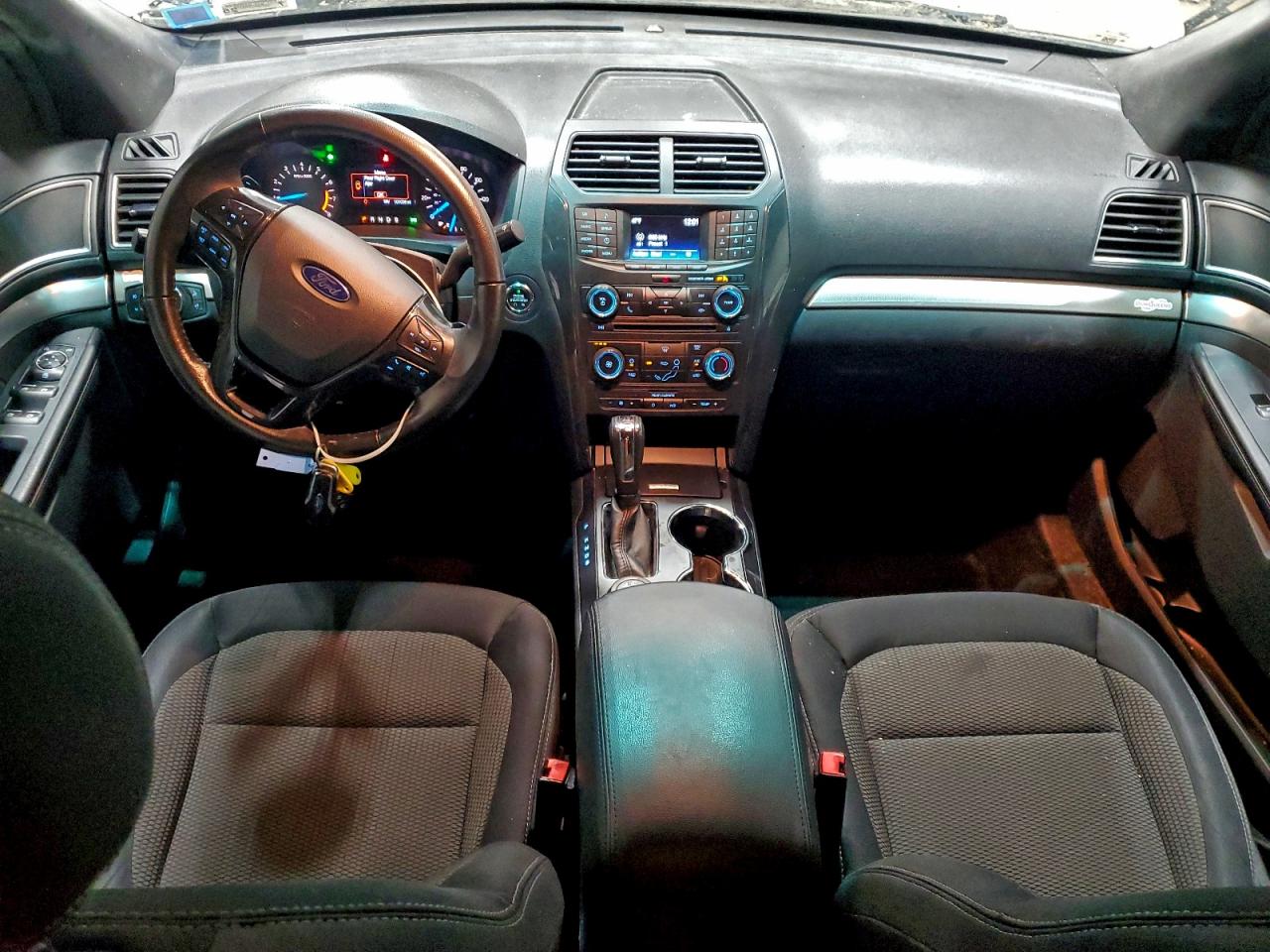 2016 FORD EXPLORER XLT photo 8