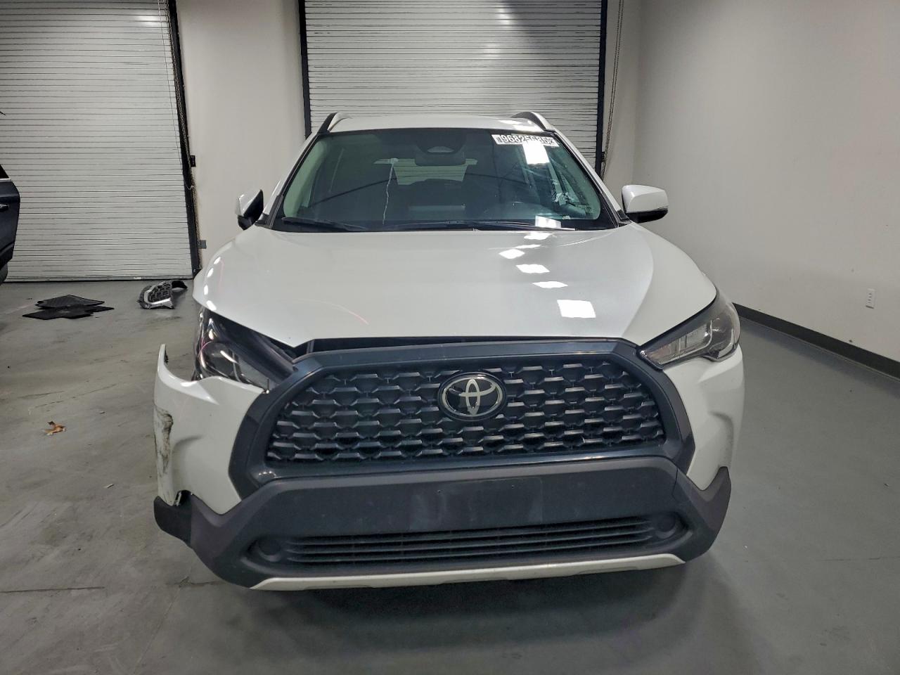 2024 TOYOTA COROLLA CROSS LE photo 5