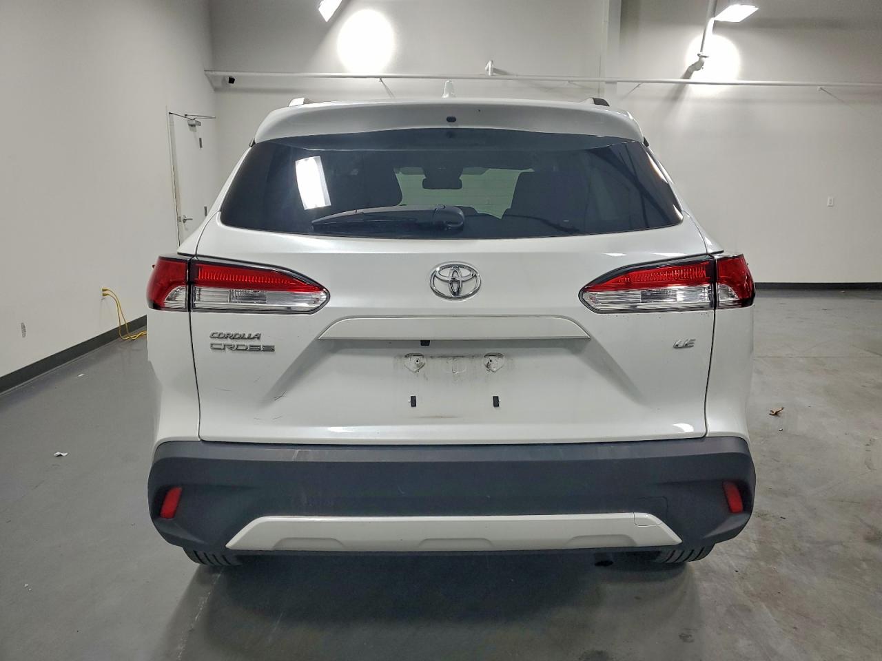 2024 TOYOTA COROLLA CROSS LE photo 6