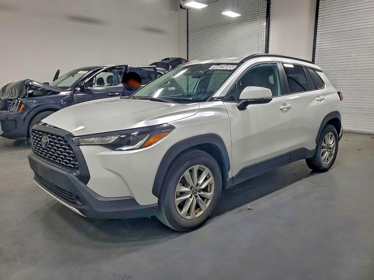 2024 TOYOTA COROLLA CROSS