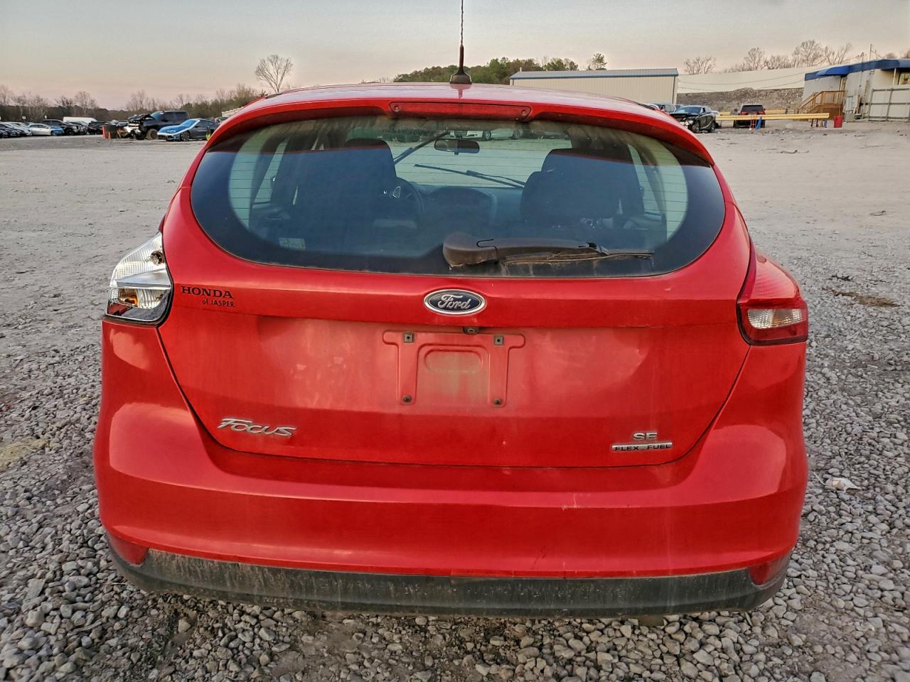 2015 FORD FOCUS SE photo 6