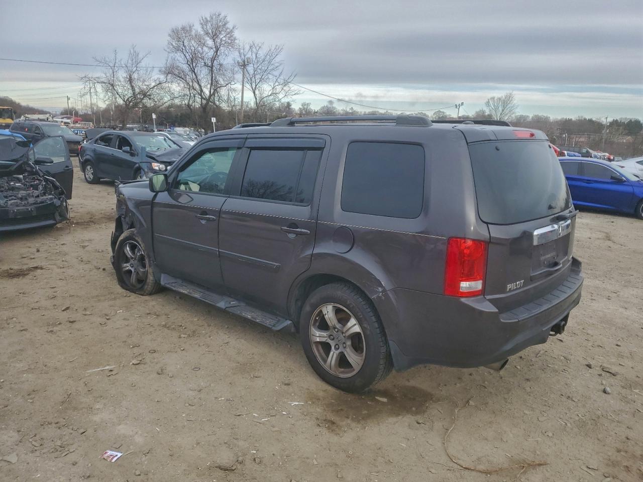 2013 HONDA PILOT EXL photo 2