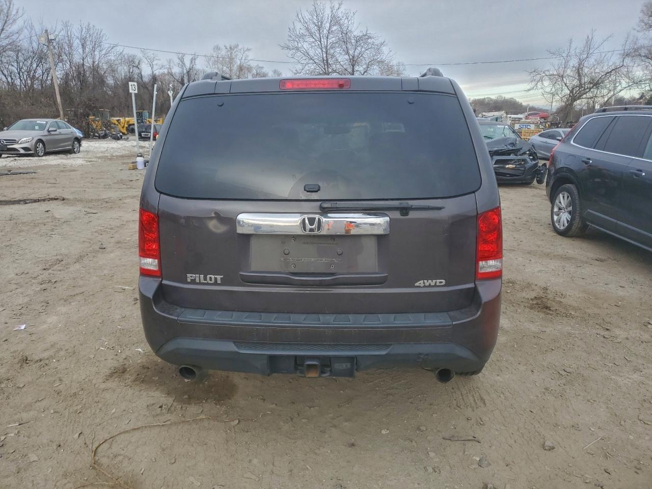 2013 HONDA PILOT EXL photo 6