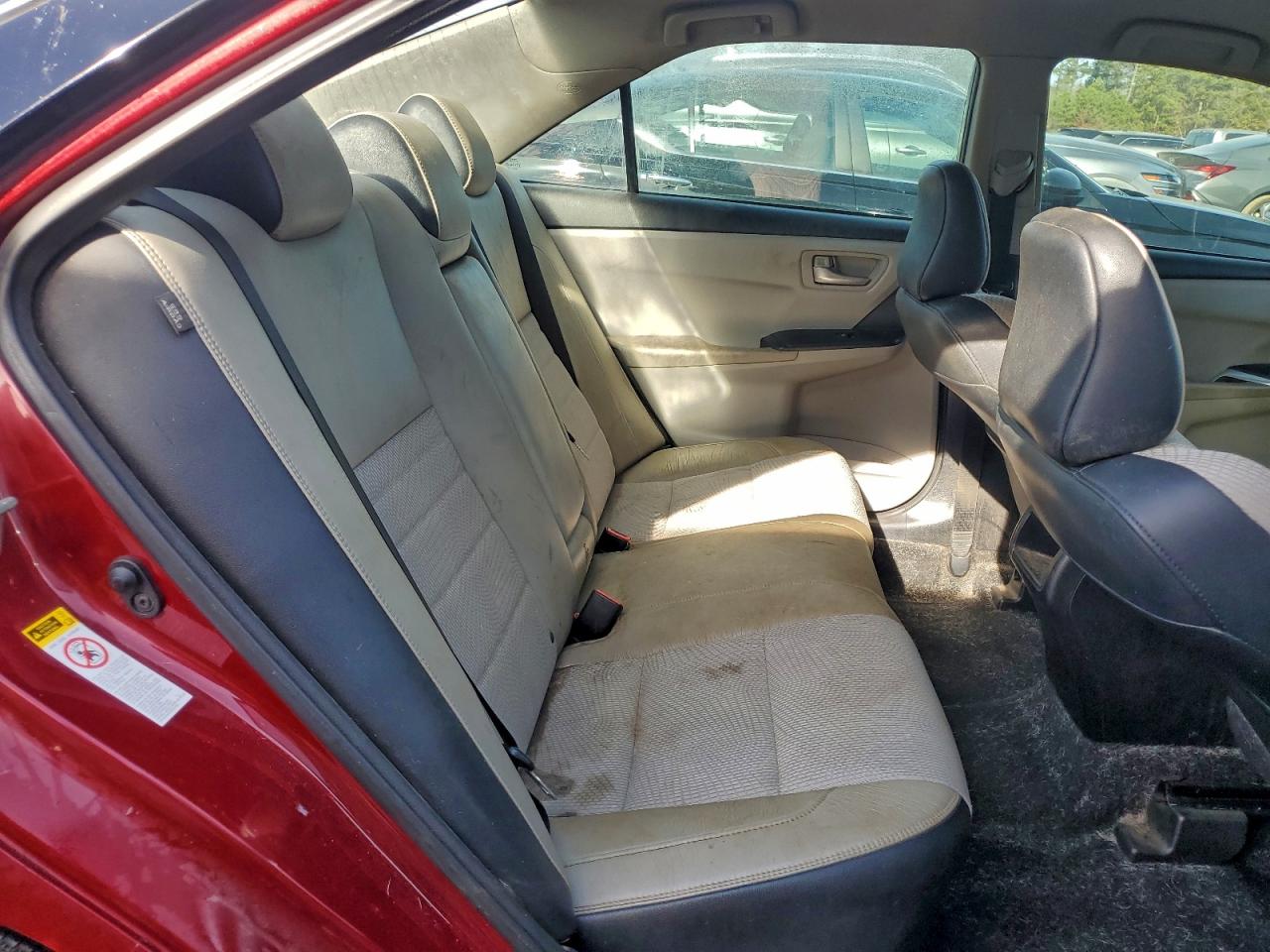 2017 TOYOTA CAMRY LE photo 10