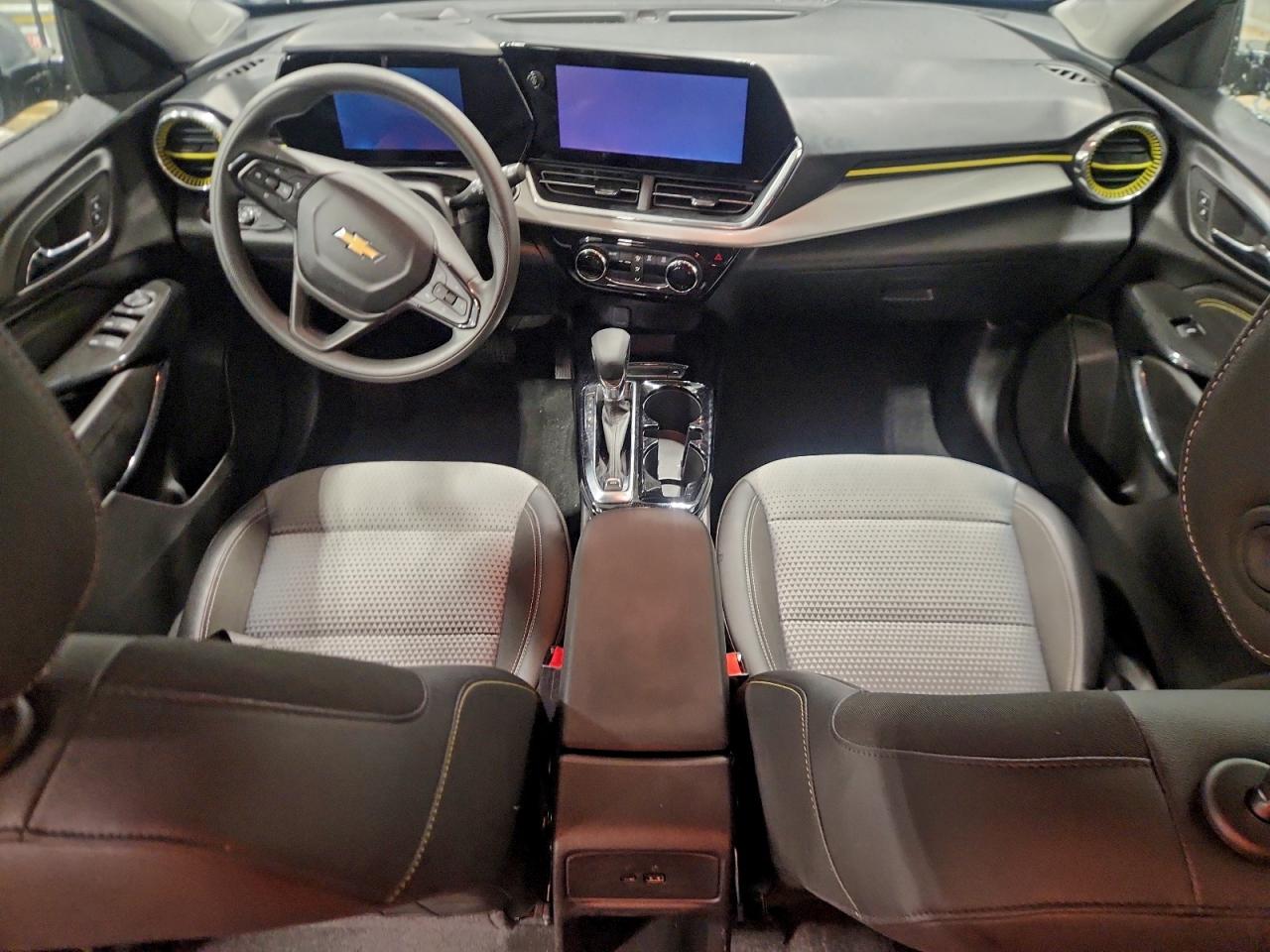 2025 CHEVROLET TRAX 1LT photo 8