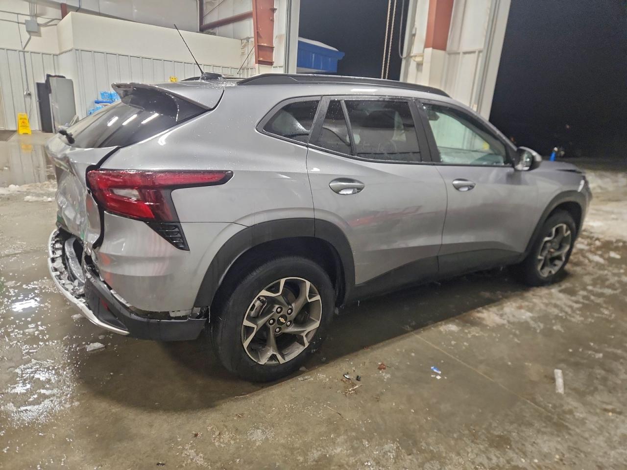 2025 CHEVROLET TRAX 1LT photo 3