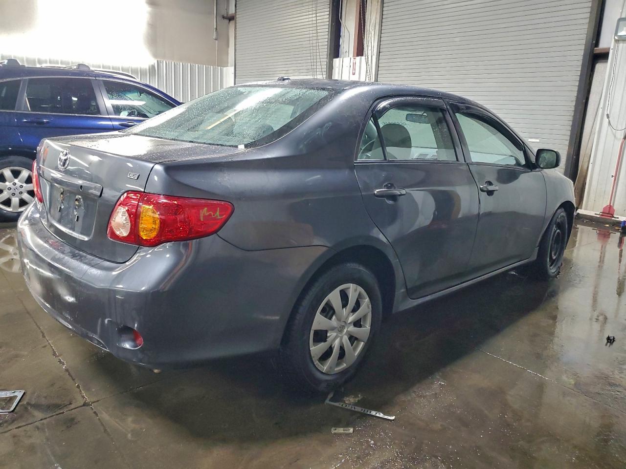 2010 TOYOTA COROLLA BASE photo 3