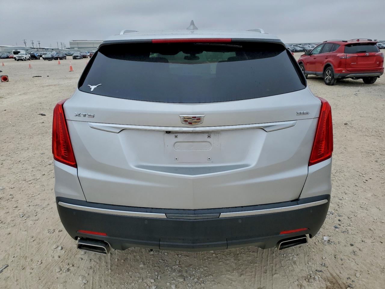 2019 CADILLAC XT5 photo 6