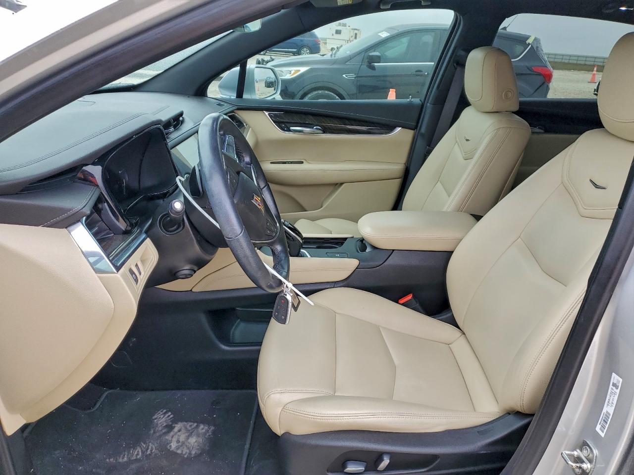 2019 CADILLAC XT5 photo 7