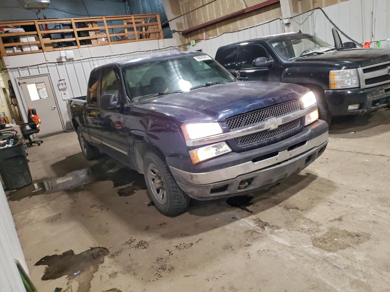 2005 CHEVROLET SILVERADO C1500 photo 4