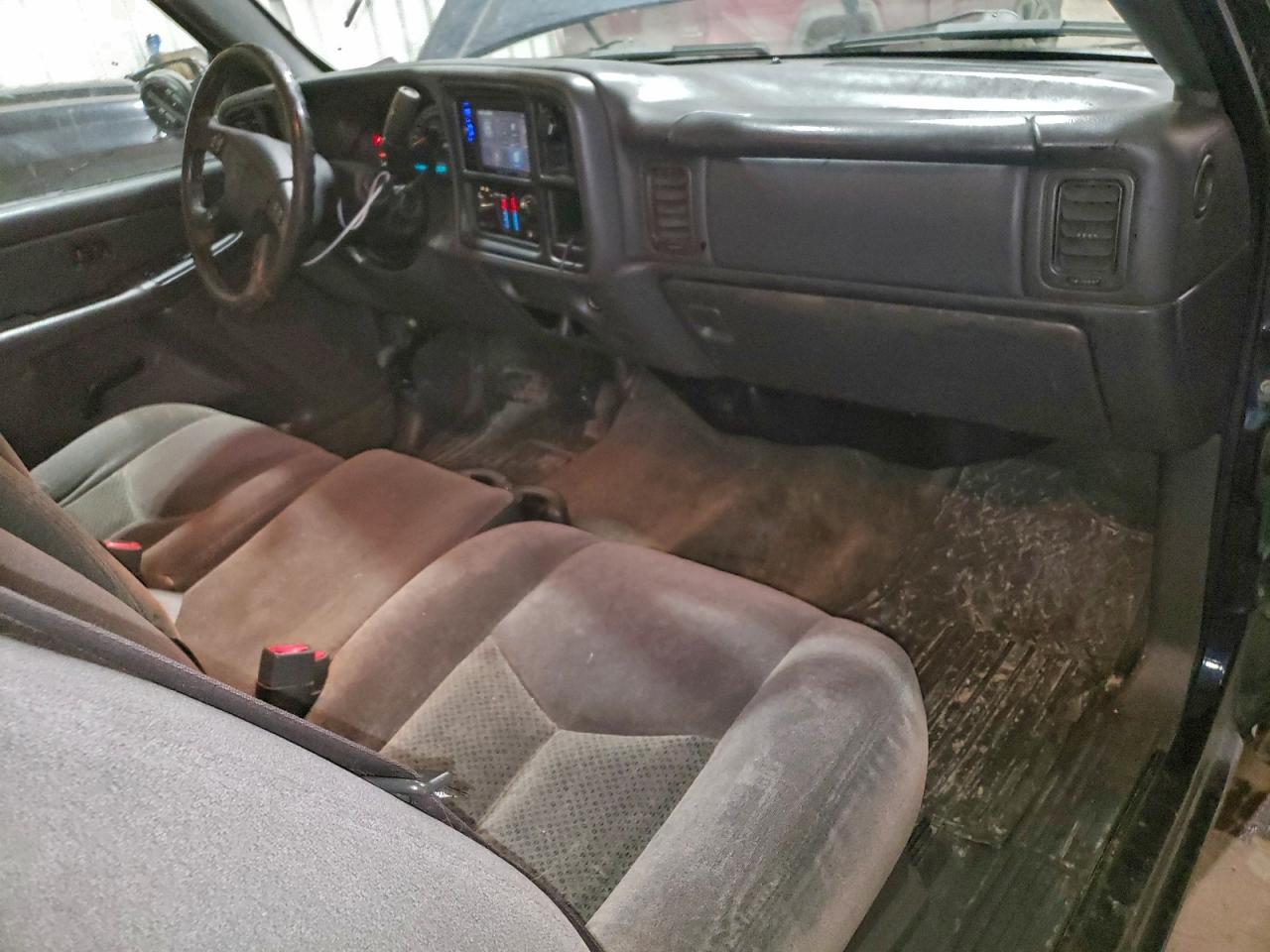 2005 CHEVROLET SILVERADO C1500 photo 8