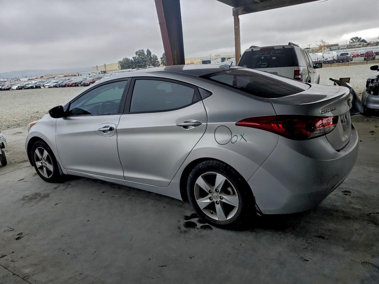 2013 HYUNDAI ELANTRA GLS photo 2