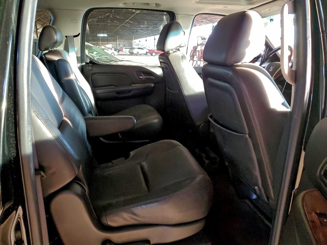 2009 CADILLAC ESCALADE ESV LUXURY photo 10