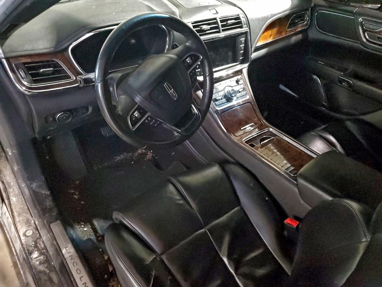 2017 LINCOLN CONTINENTAL photo 8
