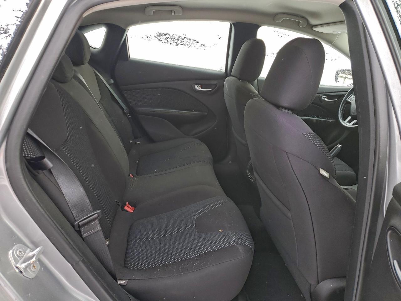 2015 DODGE DART SE photo 10