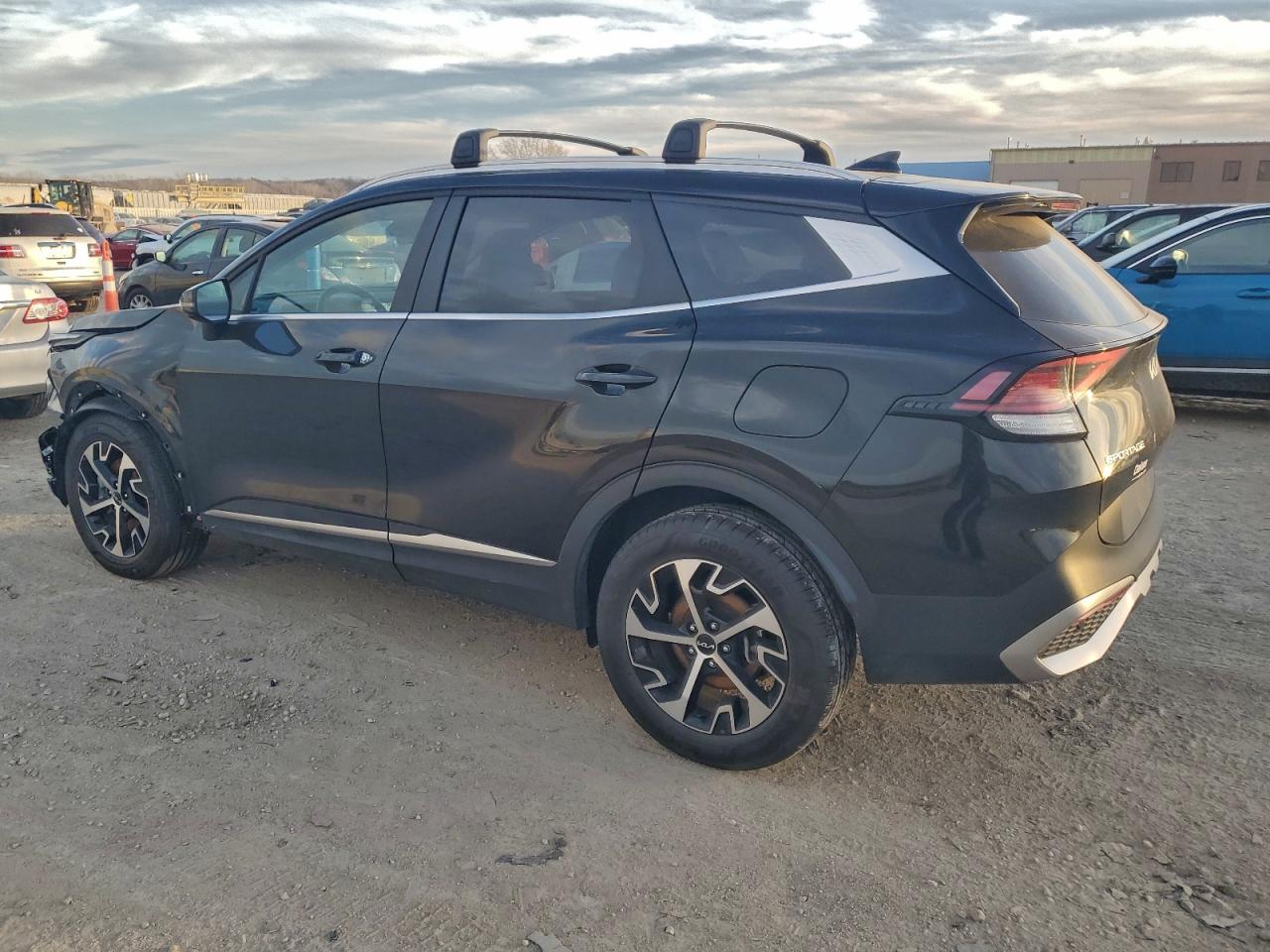 2023 KIA SPORTAGE EX photo 2