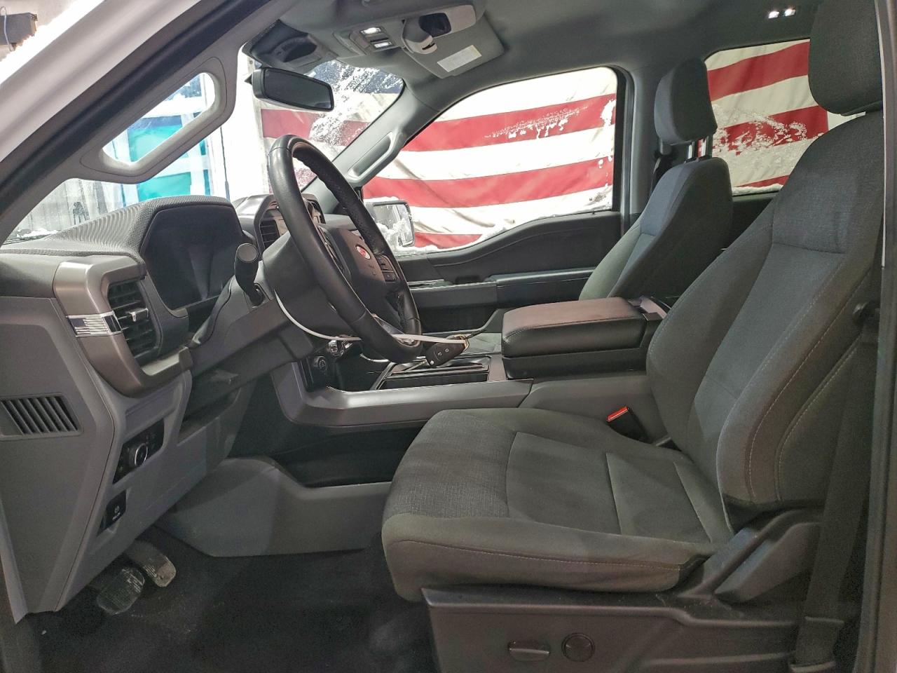2024 FORD F150 XLT photo 7