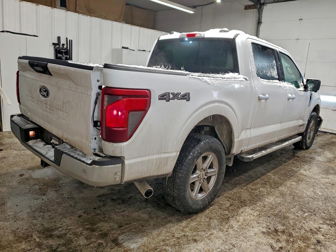 2024 FORD F150 XLT photo 3