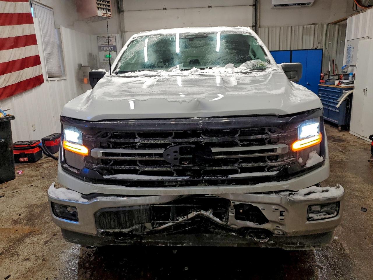 2024 FORD F150 XLT photo 5