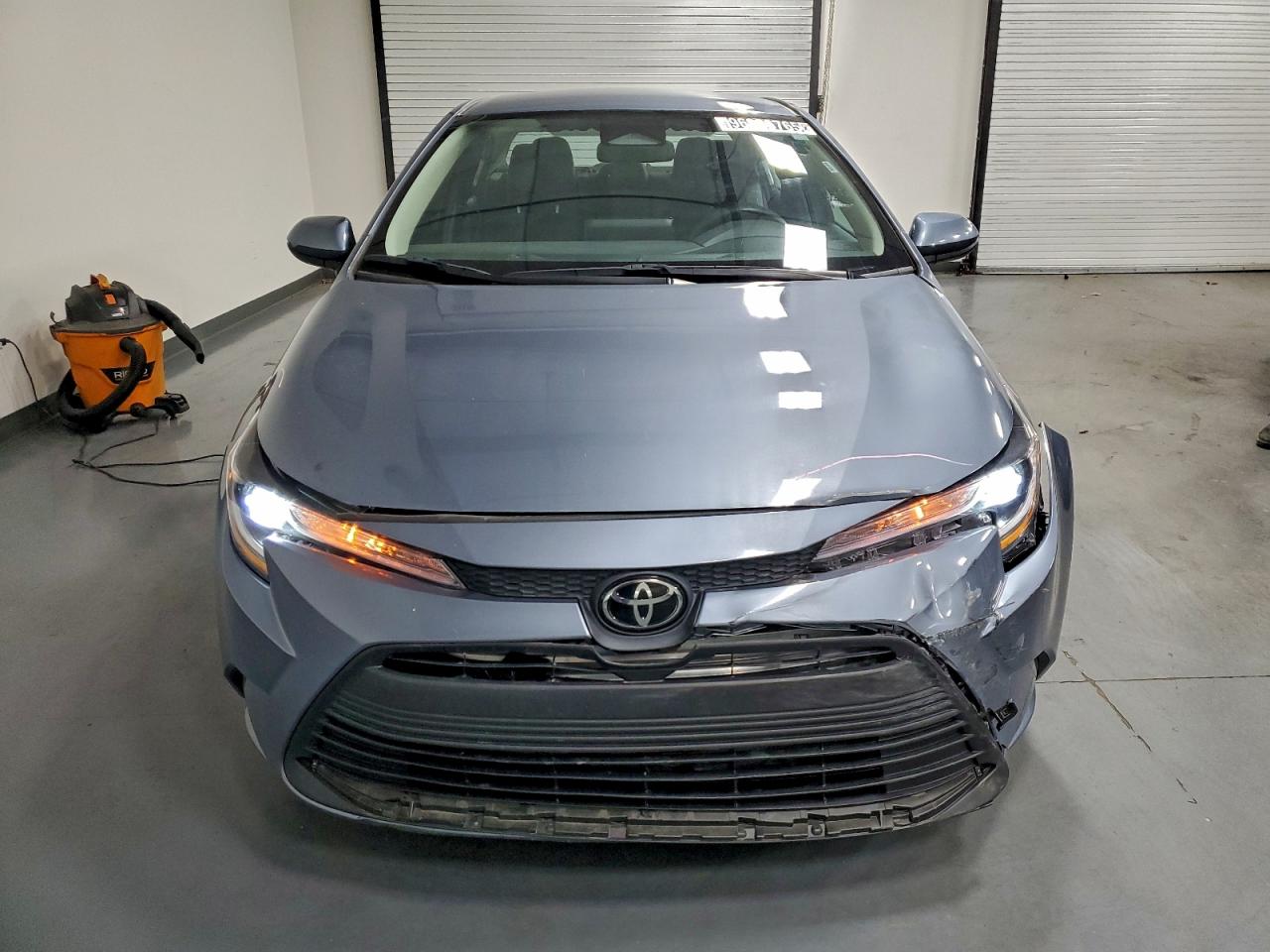 2023 TOYOTA COROLLA LE photo 5