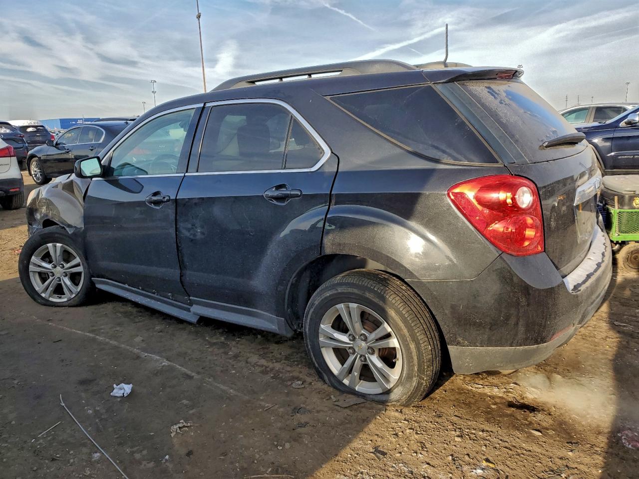2015 CHEVROLET EQUINOX LT photo 2