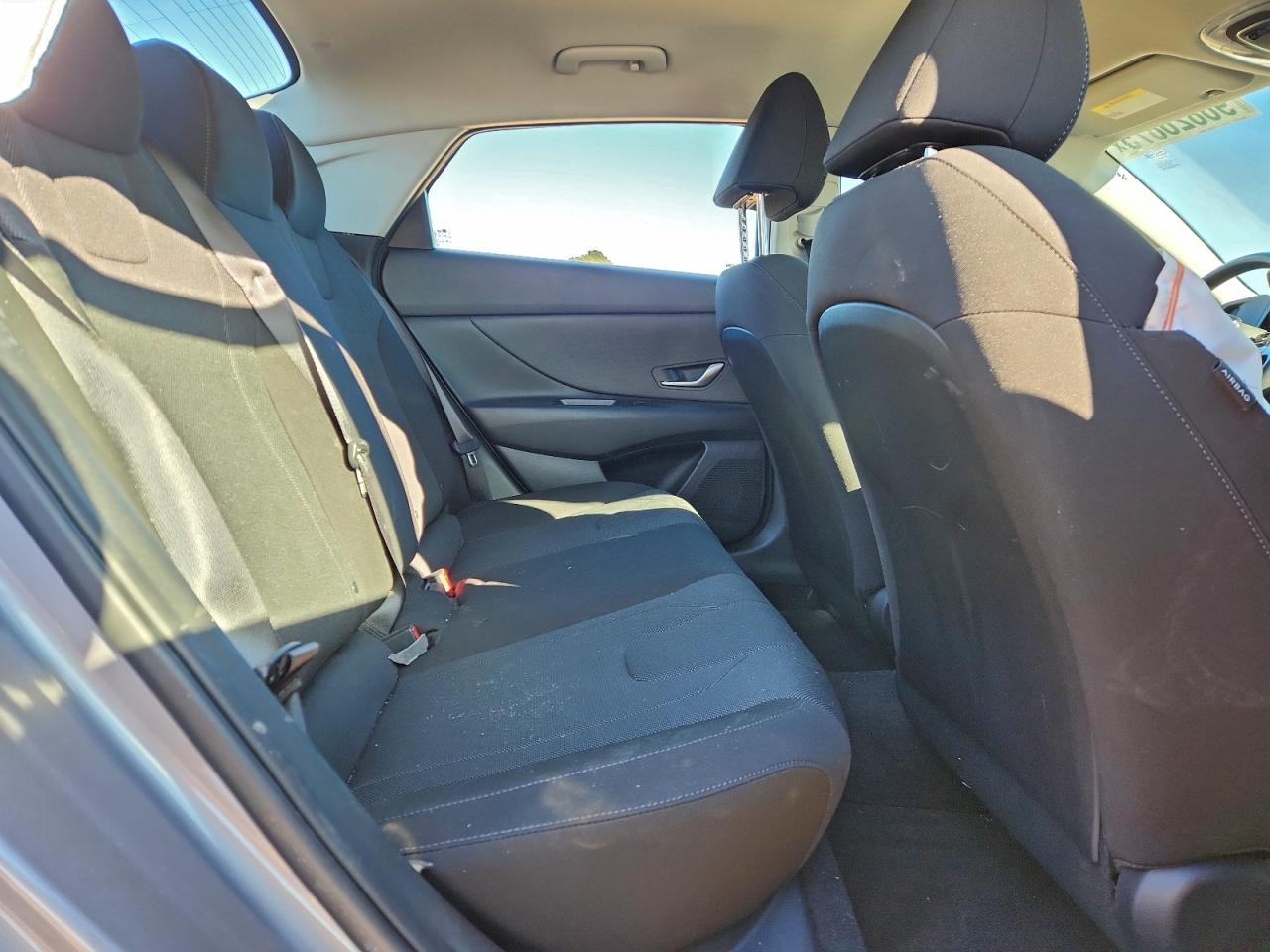 2023 HYUNDAI ELANTRA SE photo 10