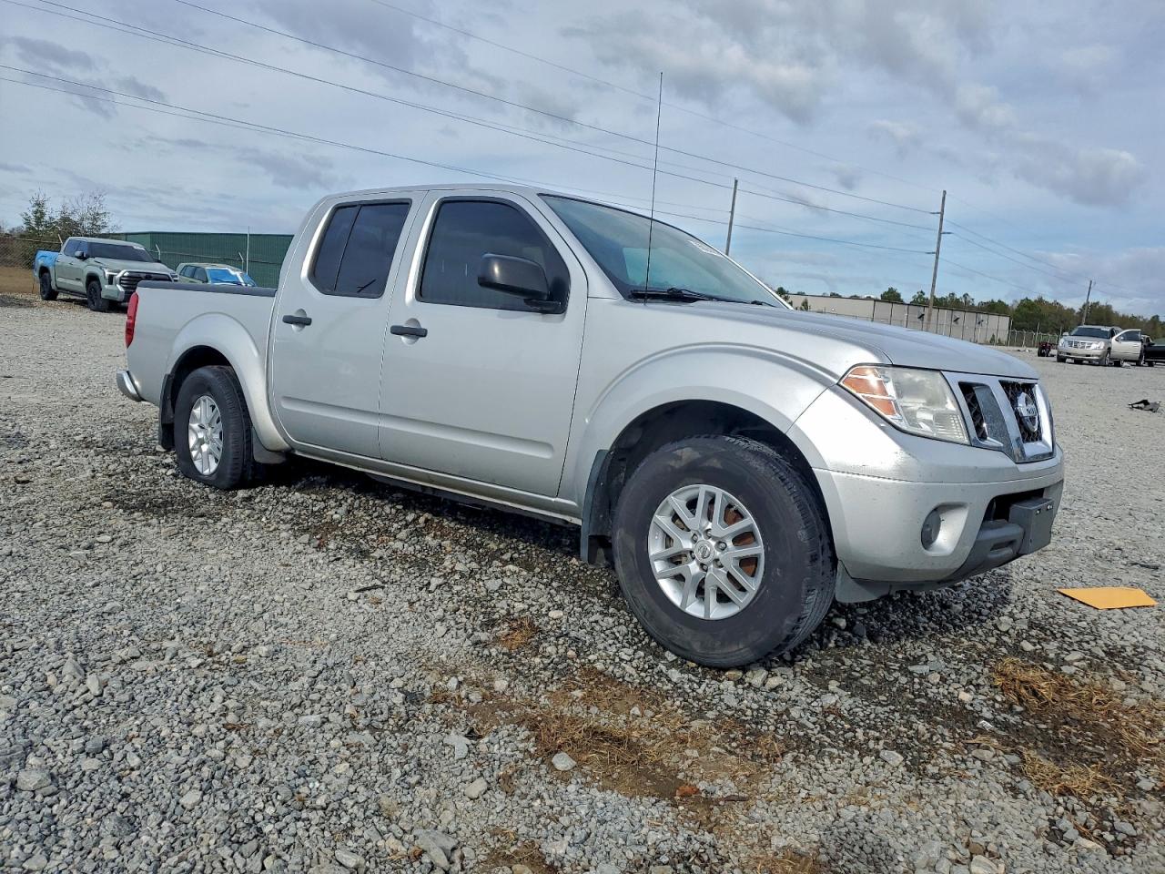 2019 NISSAN FRONTIER S photo 4