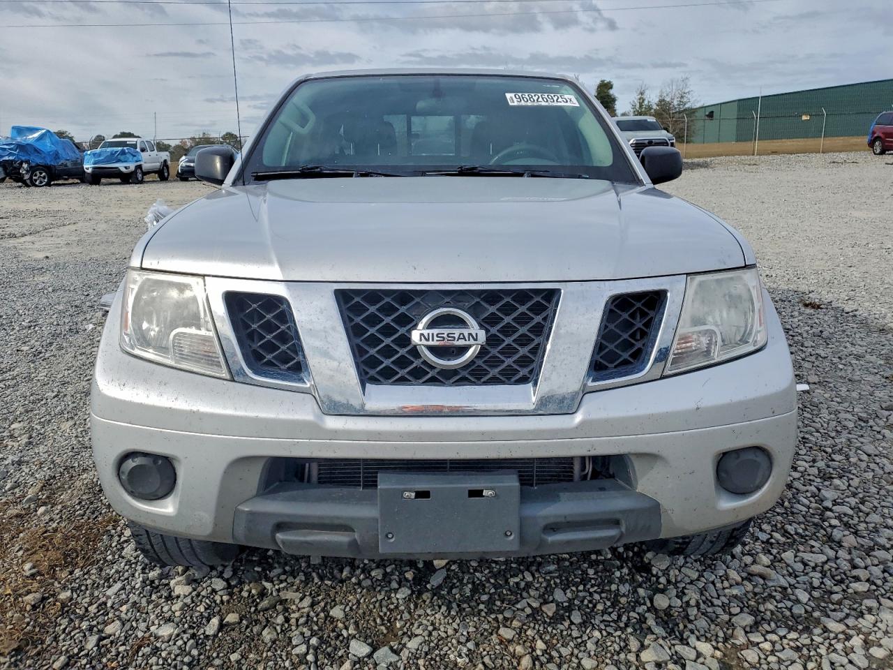 2019 NISSAN FRONTIER S photo 5