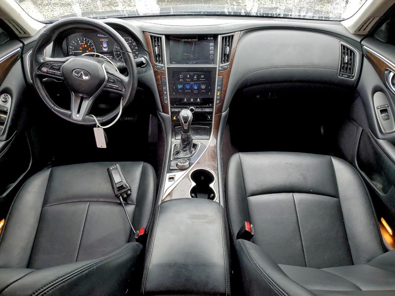 2018 INFINITI Q50 LUXE photo 8
