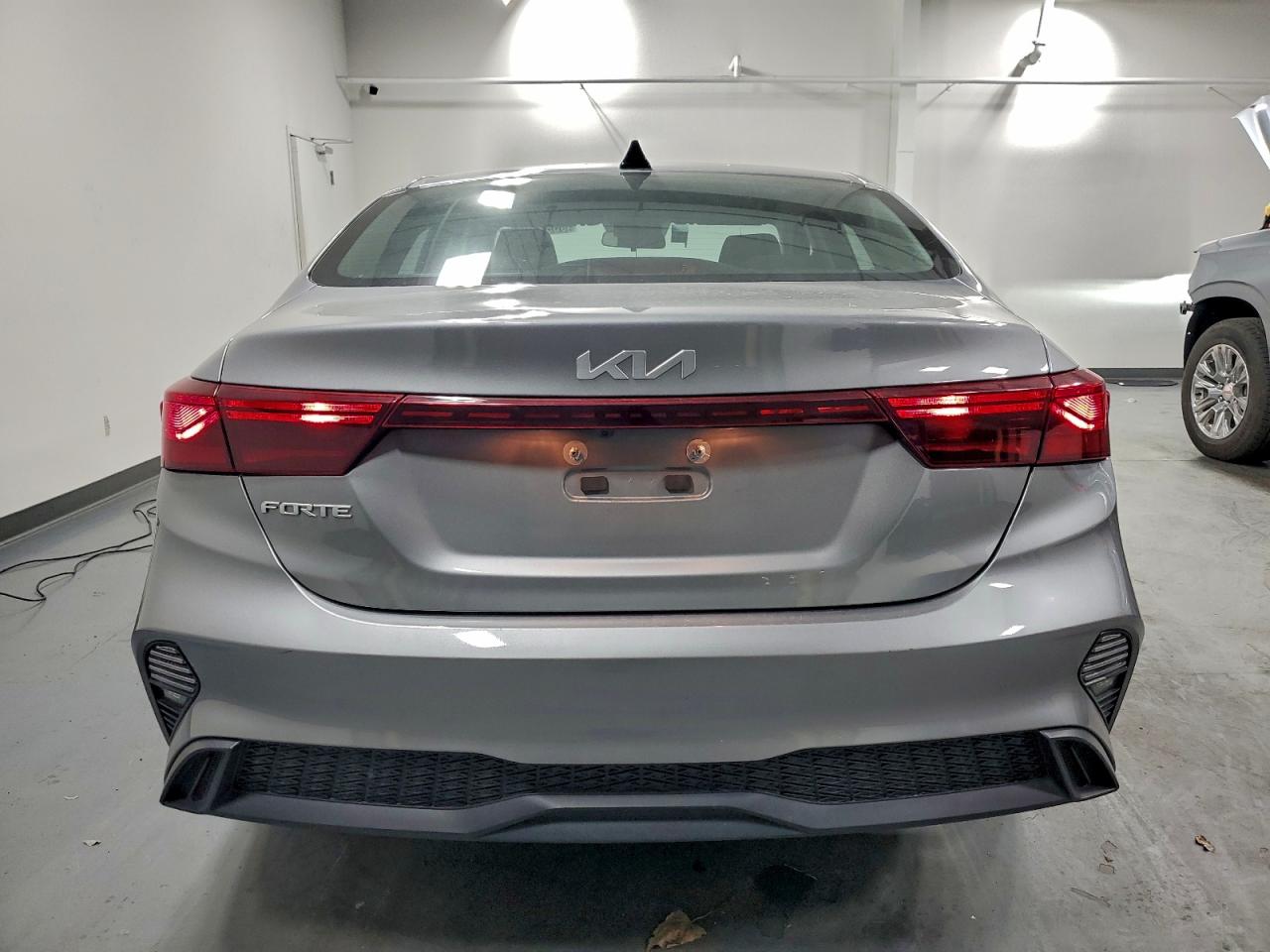 2024 KIA FORTE LX photo 6