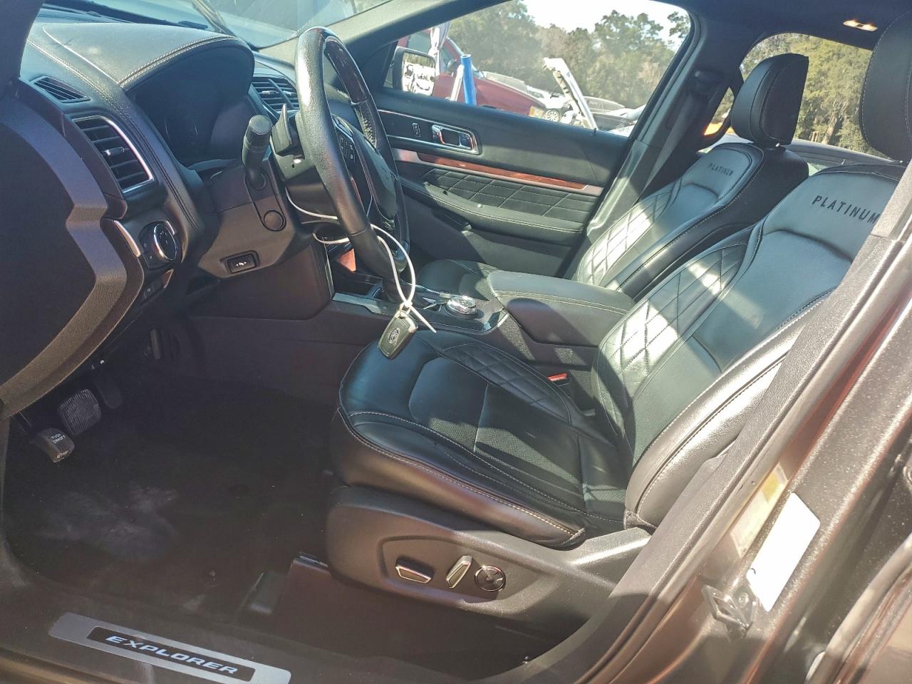 2018 FORD EXPLORER PLATINUM photo 7