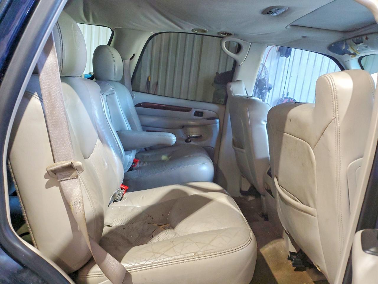 2005 CADILLAC ESCALADE LUXURY photo 10