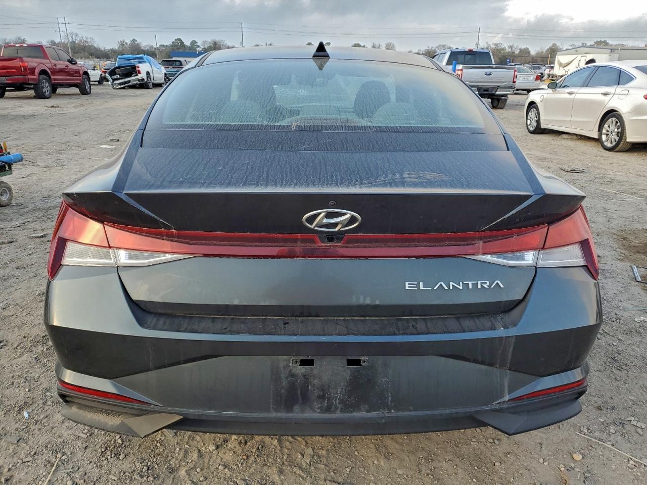 2021 HYUNDAI ELANTRA SEL photo 6