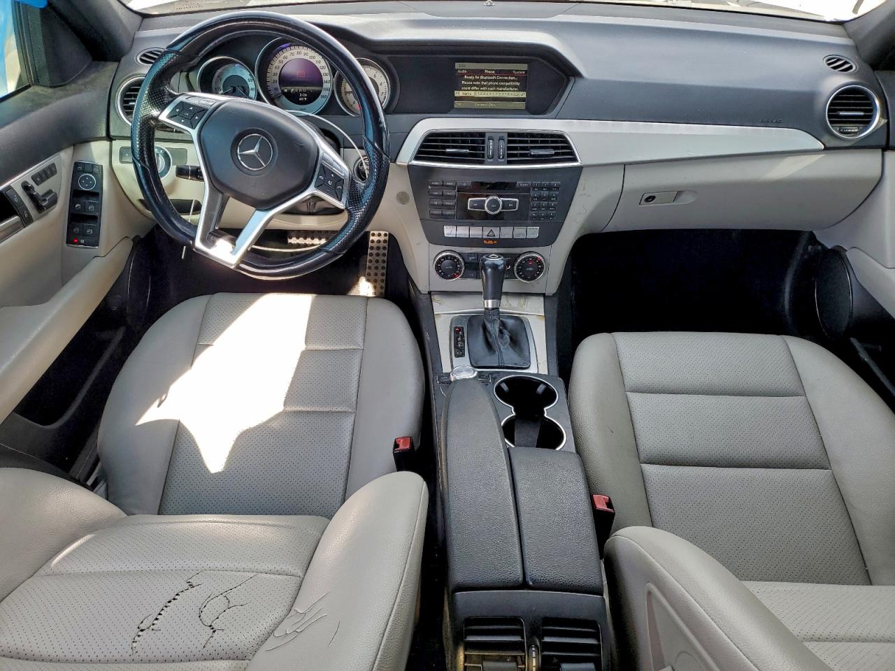 2013 MERCEDES-BENZ C 250 photo 8