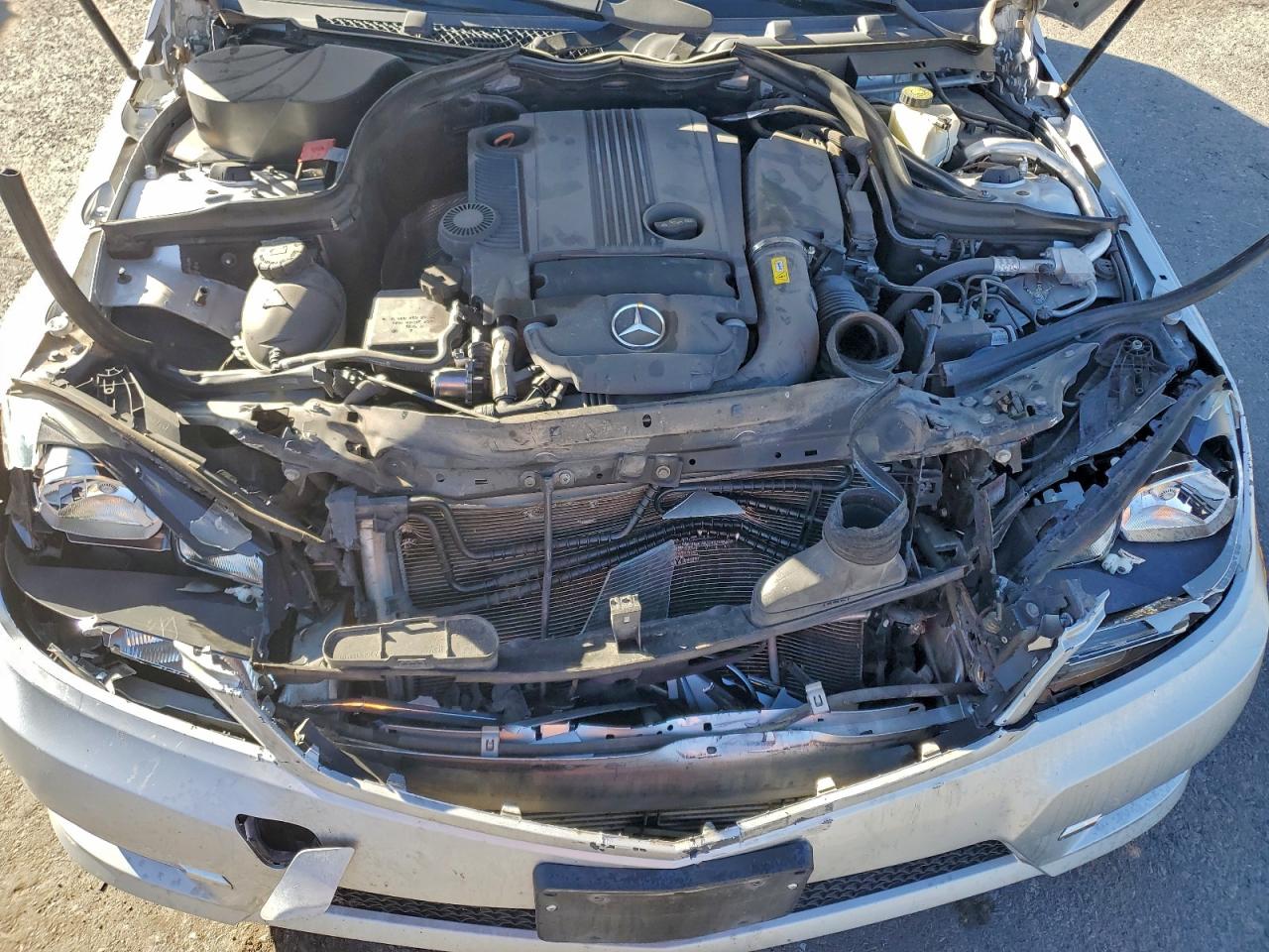 2013 MERCEDES-BENZ C 250 photo 11