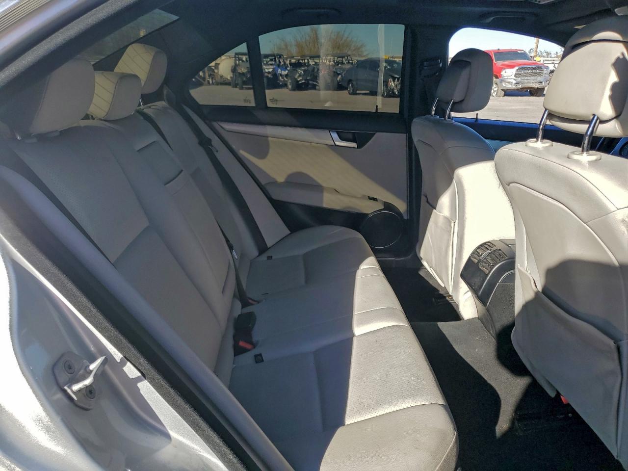 2013 MERCEDES-BENZ C 250 photo 10