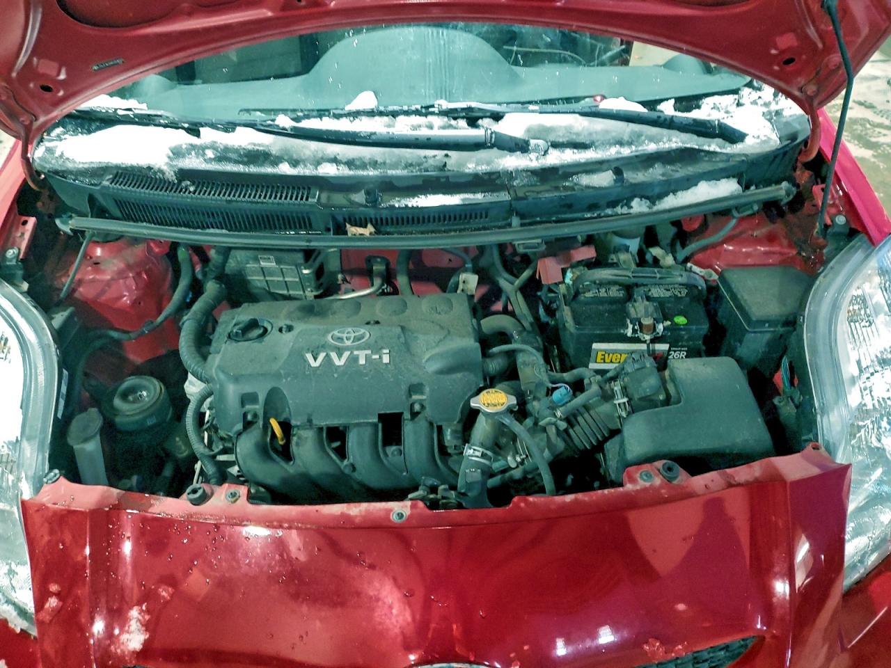 2010 TOYOTA YARIS photo 12