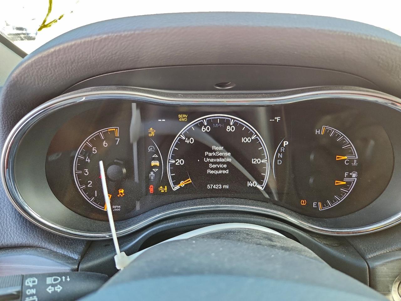 2020 JEEP GRAND CHEROKEE LAREDO photo 9