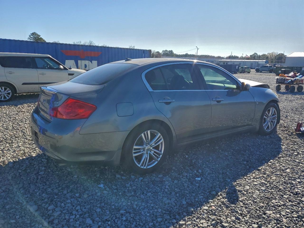 2013 INFINITI G37 BASE photo 3